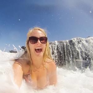 Meet your Posher, Amelia